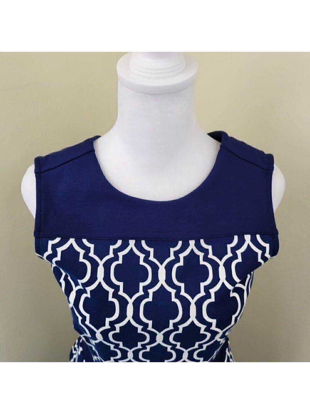 Land's End Fit & Flare Dress Sleeveless Geometric Print Stretch Navy Size 2 - Picture 9 of 14